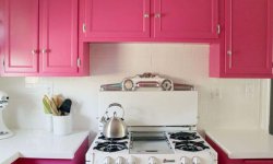 pink angol konyha kép